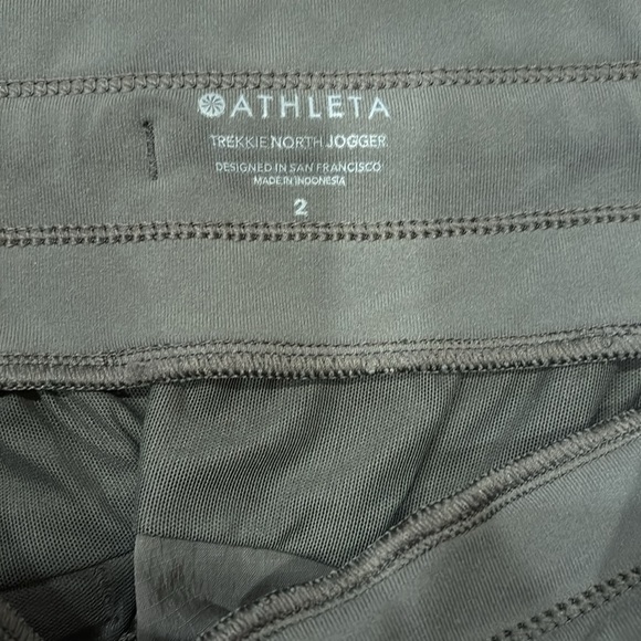 Athleta Trekkie North Jogger. Size 2. - Picture 2 of 9